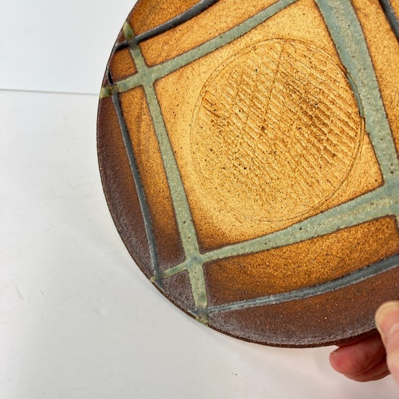 Handmade Stoneware Garlic Grater Dish with Glazed Strips 8in - Picture 7 of 7